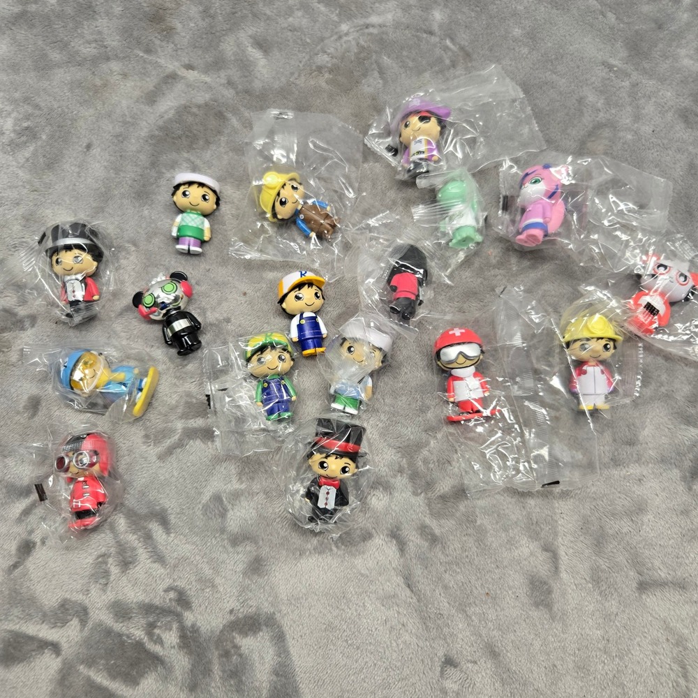 Ryans World Mystery Figure Lot 15pc Combo Panda Gus Gummy Gator Magician Ninja